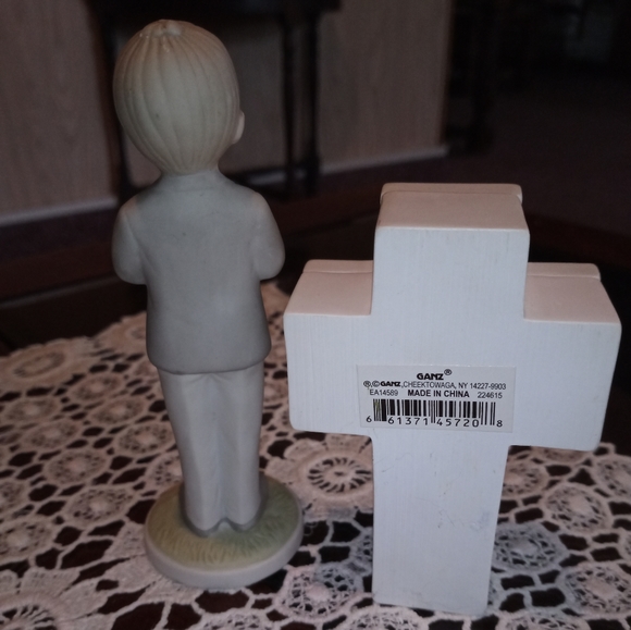 First Holy Communion, Porcelain boy & cross gifts - Picture 6 of 7